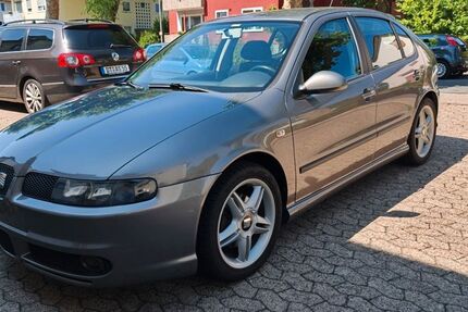 Seat Leon 286.000 km 3.999 &euro; bad salzuflen 32108