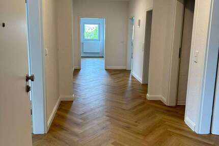 Wohnung zum Mieten in Rheda-Wiedenbrück 1.190 € 162 m² 5 zimmer