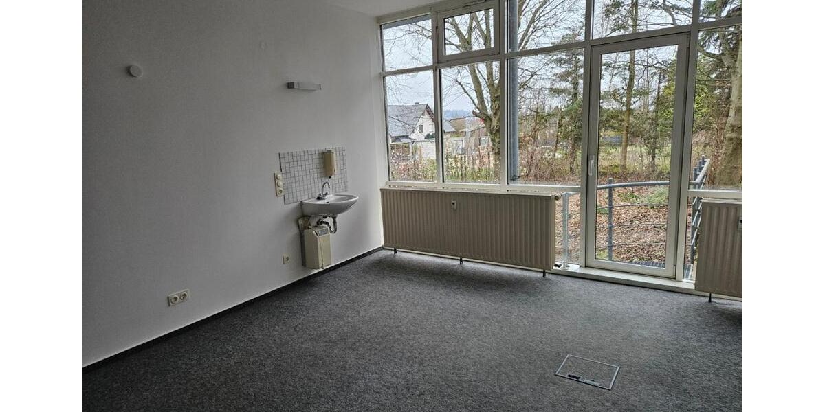 GILDE-Zentrum Detmold: 60 m² Büro mit 3 Räumen – ideal für Ihre Praxis!? zimmer