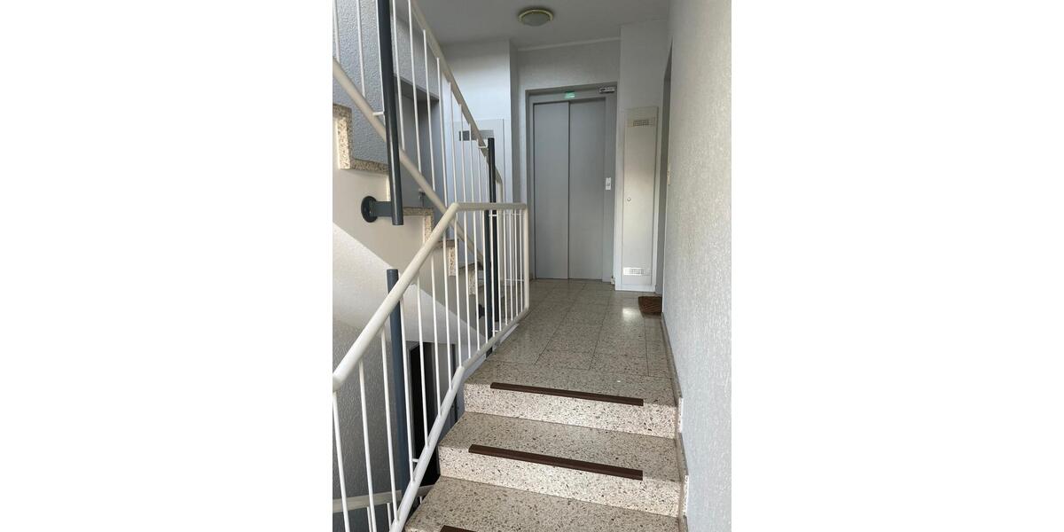 Etagenwohnung Bad Oeynhausen - 2 Zimmer, 74 m&sup2;, 800&euro; | Angebot:26414695