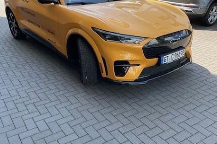 Ford Mustang Mach-E 8.200 km 44.795 € Rheda-Wiedenbrück 33378