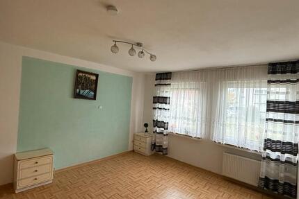 Erdgeschoss Wohnung 68m2 von privat zimmer