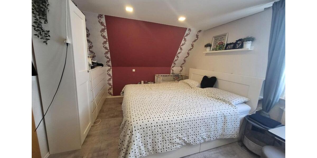 Einfamilienhaus Lage - 6 Zimmer, 120 m&sup2;, 379.000&euro; | Angebot:27086069