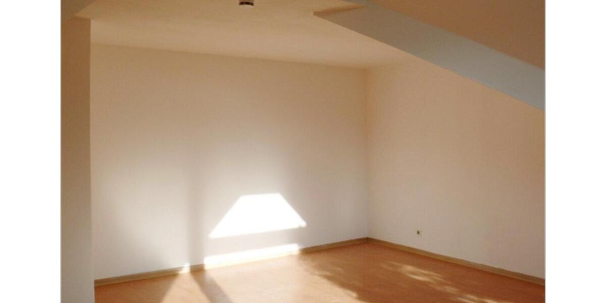 Dachgeschoßwohnung Herford - 2 Zimmer, 73 m&sup2;, 550&euro; | Angebot:26468280