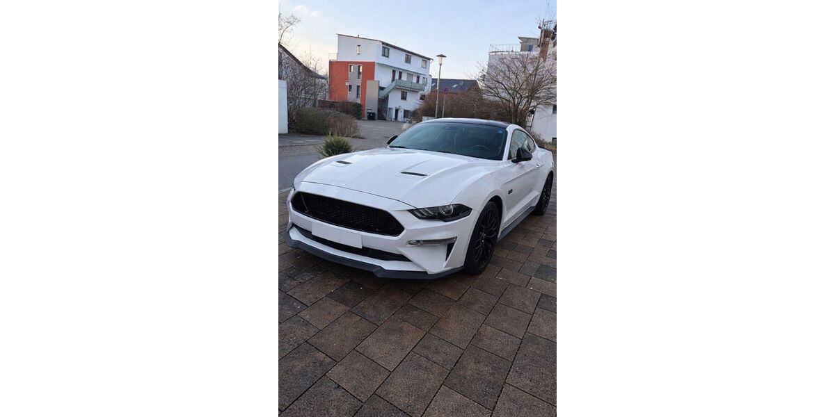 Ford Mustang 43.000 km 40.600 &euro; Bielefeld 33613