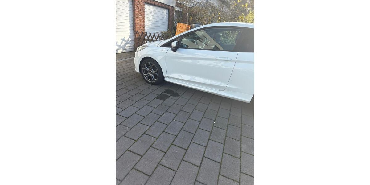 Ford Fiesta 49.850 km 11.390 &euro; Bielefeld 33649