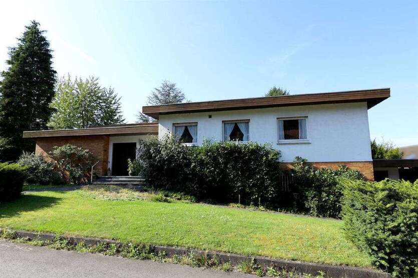 Haus zum Kaufen in Lage 398.000 € 181.54 m²