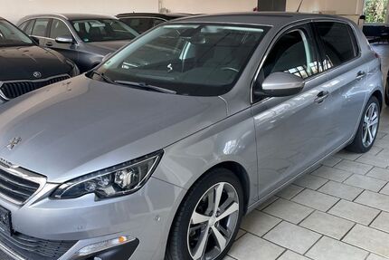 Peugeot 308 123.000 km 6.850 &euro; Detmold 32756