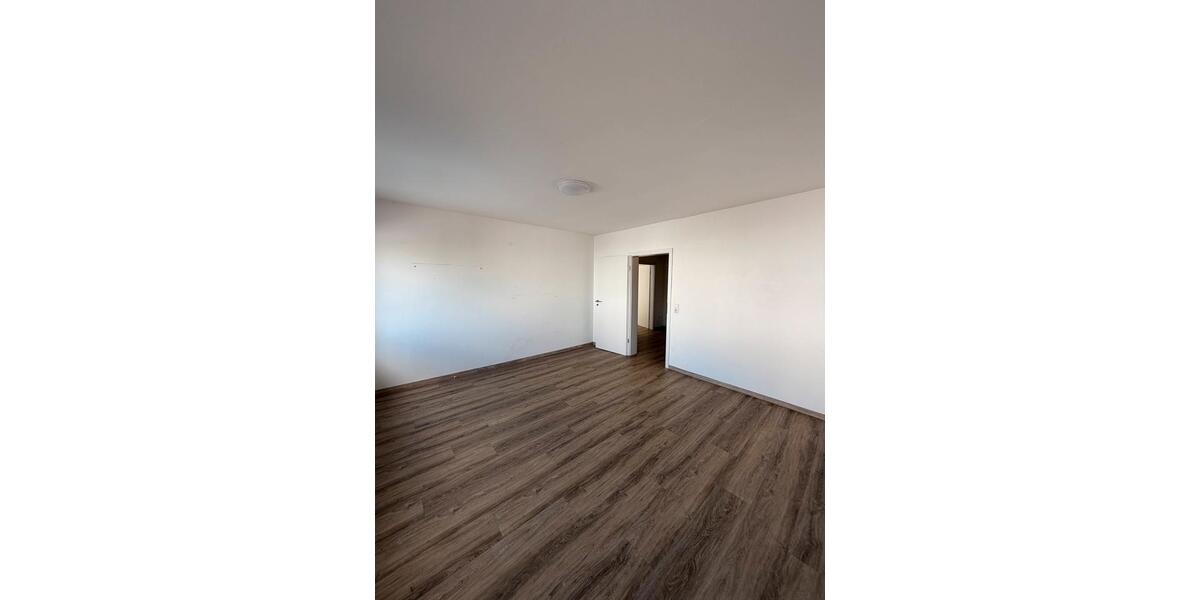 Erdgeschoßwohnung Löhne - 3 Zimmer, 83 m&sup2;, 180.000&euro; | Angebot:26763376
