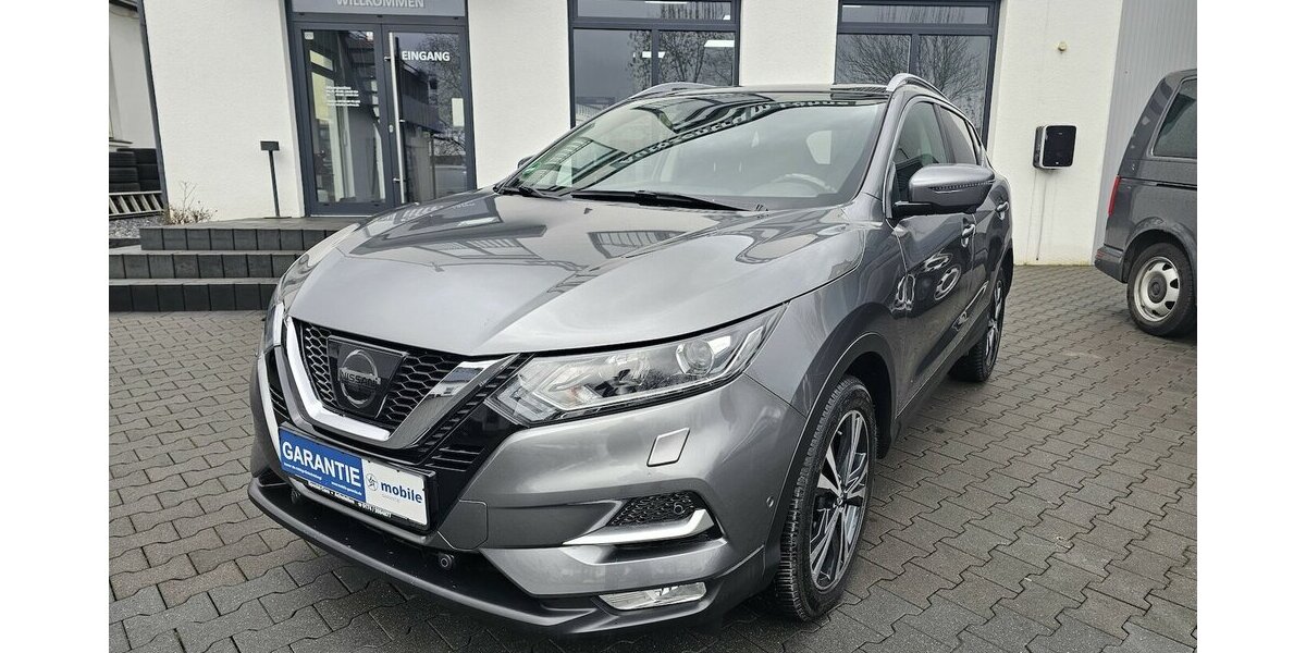 Nissan Qashqai N-Connecta NAVI PANO. Kamera 360° 129.421 km 12.490 &euro; Löhne 32584