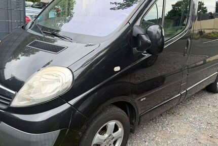 Opel Vivaro 267.000 km 10.900 &euro; Bielefeld 33659