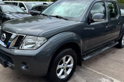 Nissan Navara 214.000 km 7.900 &euro; Detmold 32758
