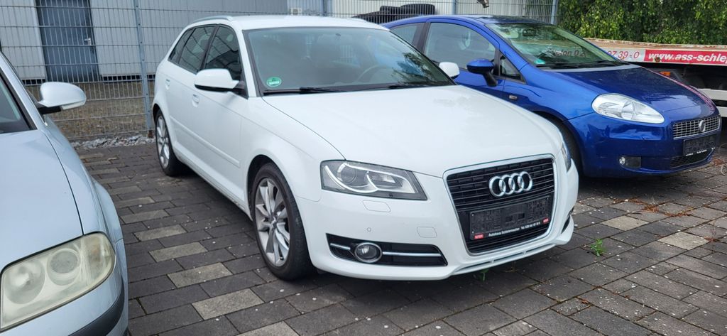 Audi A3 157.000 km 5.790 &euro; Rietberg 33397