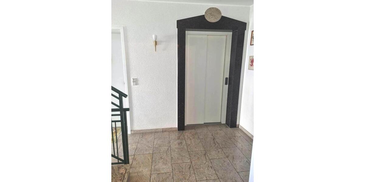 Etagenwohnung Schloß Holte-Stukenbrock Stukenbrock - 3 Zimmer, 80 m&sup2;, 290.000&euro; | Angebot:23530531