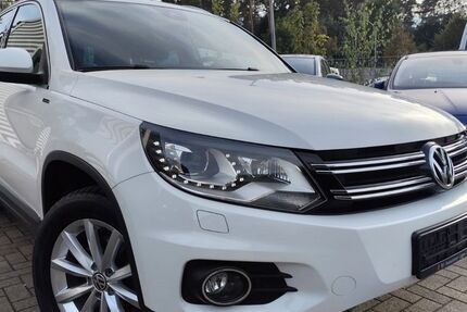 VW Tiguan 147.952 km 14.450 € Schlangen 33189
