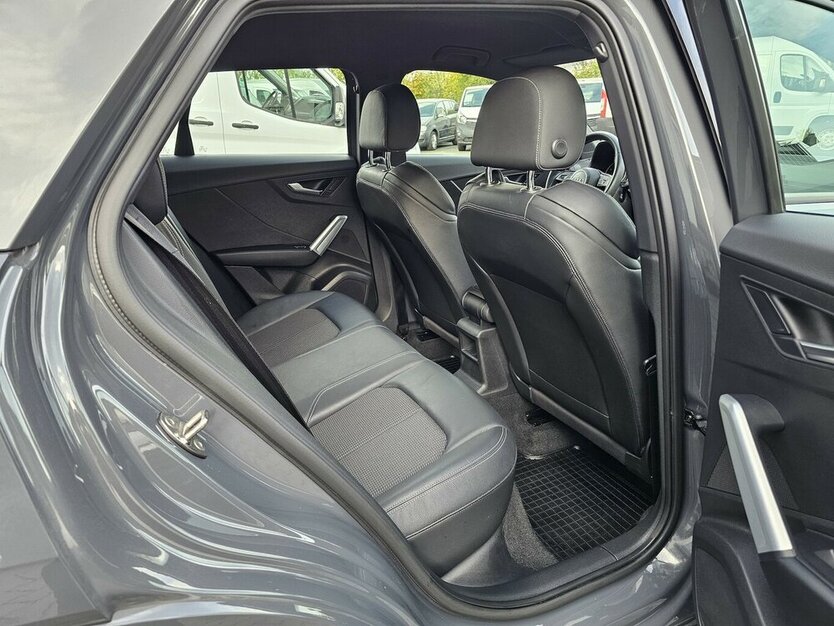 Audi Q2 1.4 TFSI S-Line Sportpaket / Plus 53.900 km 21.990 € Löhne 32584