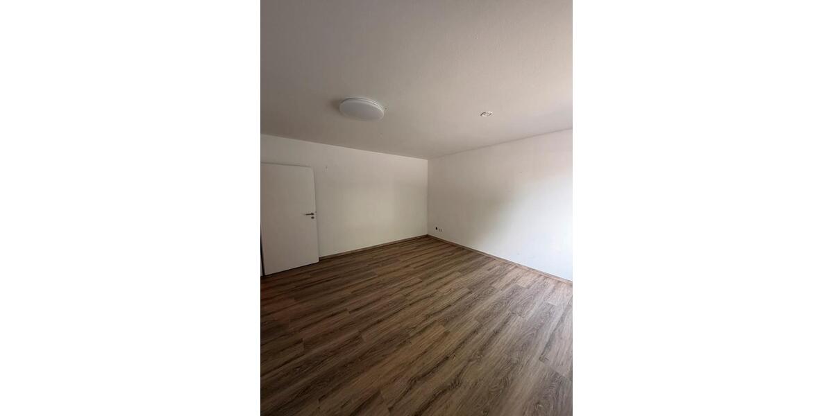 Erdgeschoßwohnung Löhne - 3 Zimmer, 83 m&sup2;, 180.000&euro; | Angebot:26763376