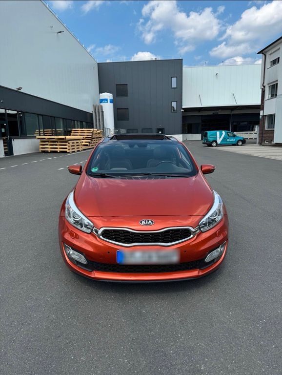 Kia ceed / Ceed 91.796 km 9.999 € Rheda-Wiedenbrück 33378