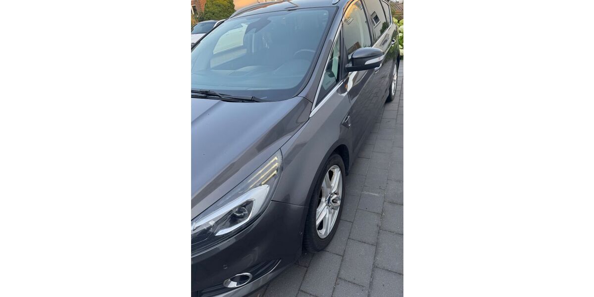 Ford S-Max 248.200 km 8.499 &euro; Bielefeld 33609