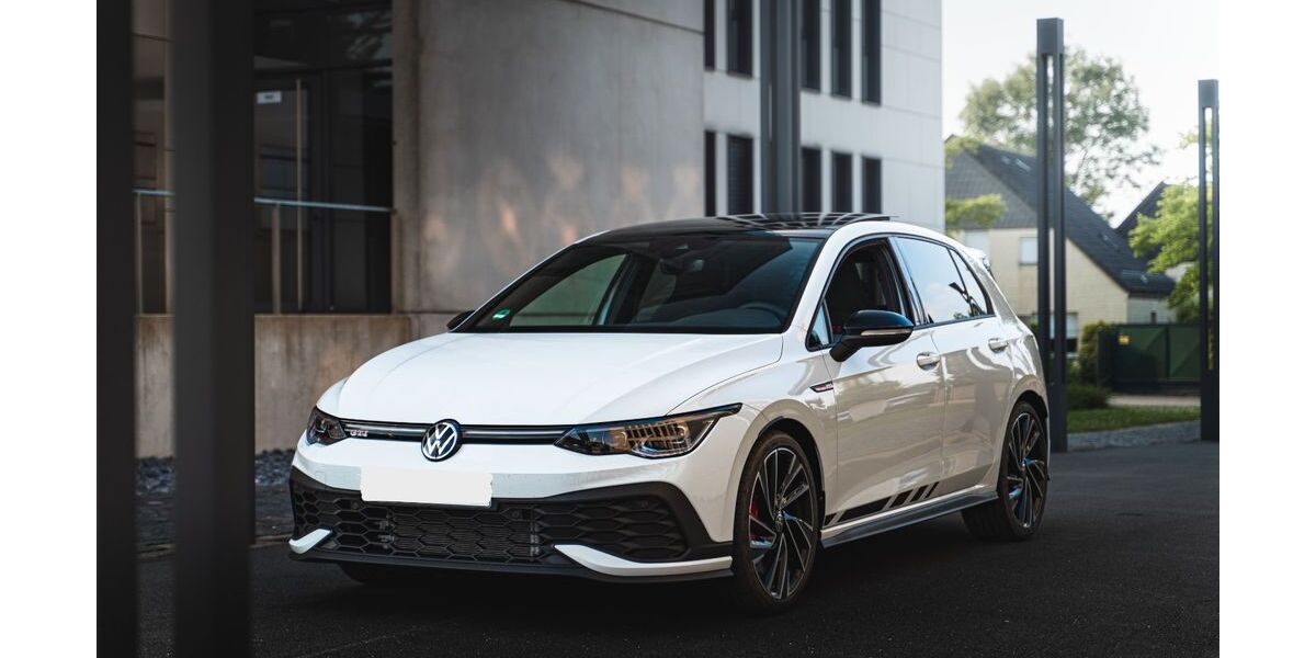 VW Golf 43.703 km 32.500 &euro; Leopoldshöhe 33818