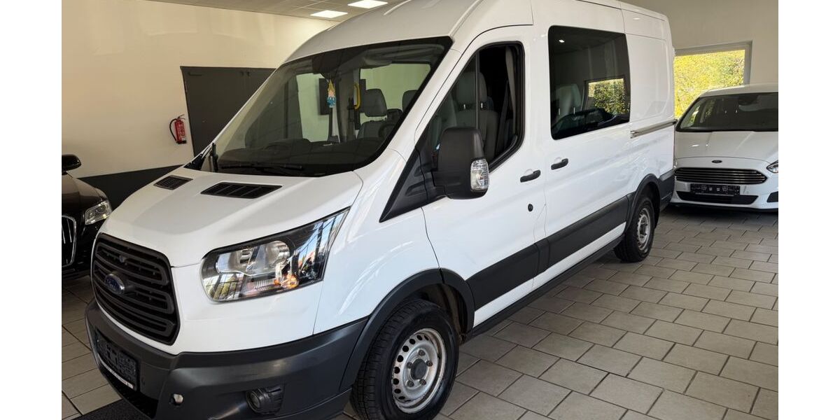 Ford Transit 98.000 km 14.950 &euro; Detmold 32756