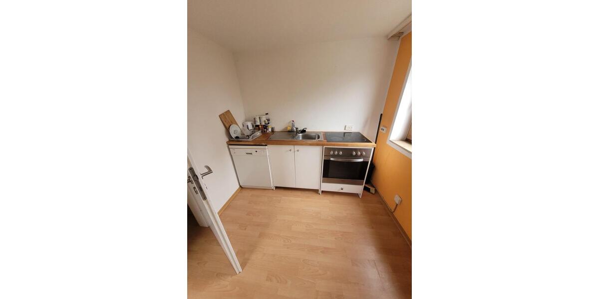 Dachgeschoßwohnung Detmold Hiddesen - 2 Zimmer, 65 m&sup2;, 670&euro; | Angebot:26301739