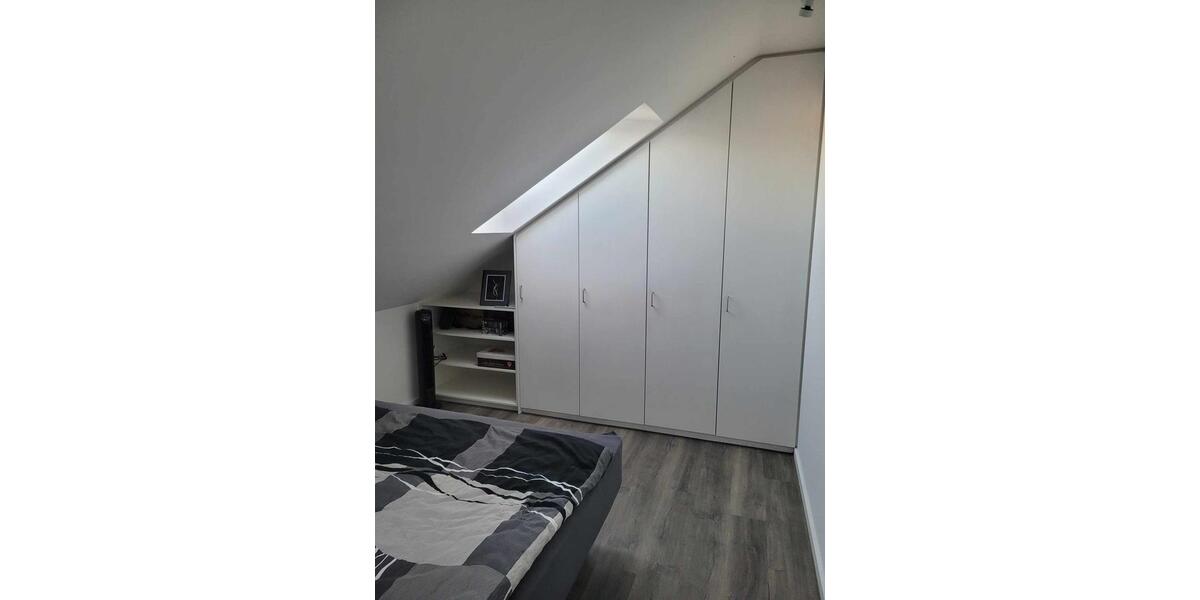Dachgeschoßwohnung Bad Salzuflen - 2.5 Zimmer, 58 m&sup2;, 695&euro; | Angebot:25795074