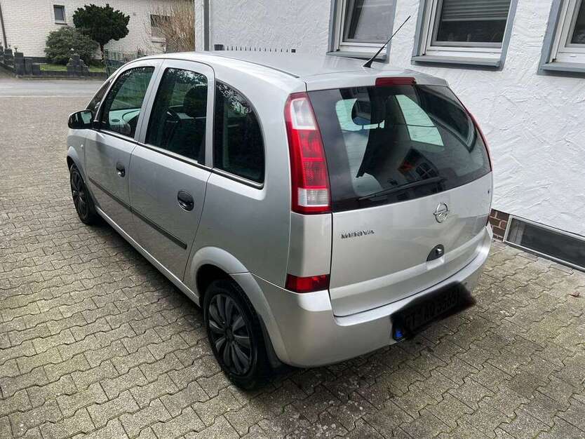 Opel Meriva 122.000 km 2.400 € Gütersloh 33335