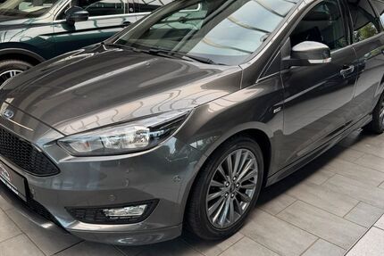 Ford Focus 132.000 km 8.450 &euro; Detmold 32758