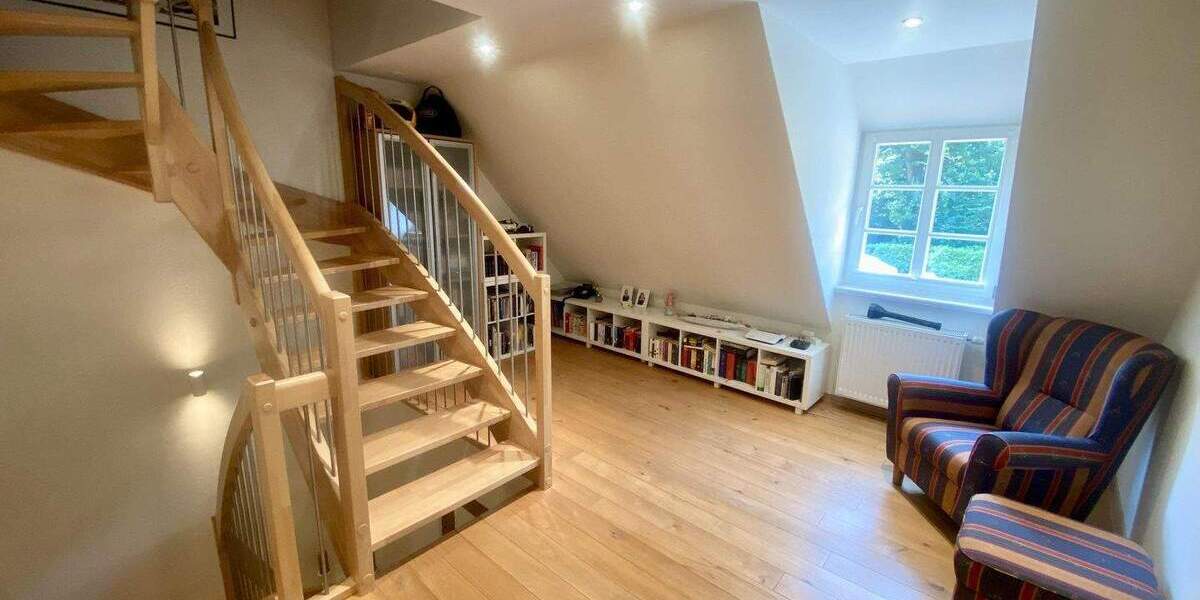 Idyllisches Fachwerkhaus mit Einliegerwohnung & Garten in Sennestadt 5 zimmer