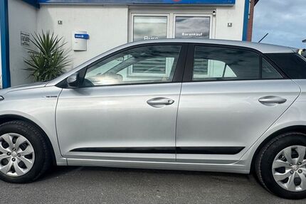 Hyundai i20 82.000 km 8.850 € Gütersloh 33330