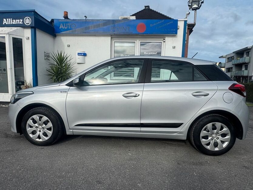Hyundai i20 82.000 km 8.850 € Gütersloh 33330