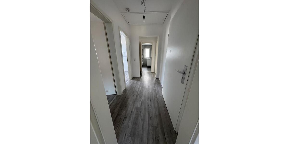 Dachgeschoßwohnung Bielefeld Schildesche - 3 Zimmer, 55 m&sup2;, 550&euro; | Angebot:25649470