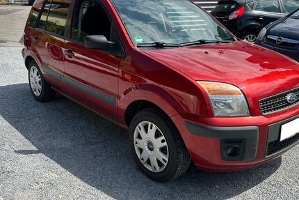 Ford Fusion 314.000 km 1.200 € Detmold 32758