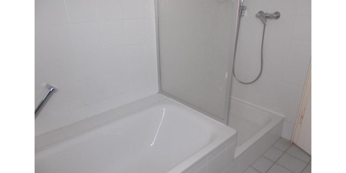 Etagenwohnung Bielefeld Brackwede - 3.5 Zimmer, 100 m&sup2;, 750&euro; | Angebot:26146157