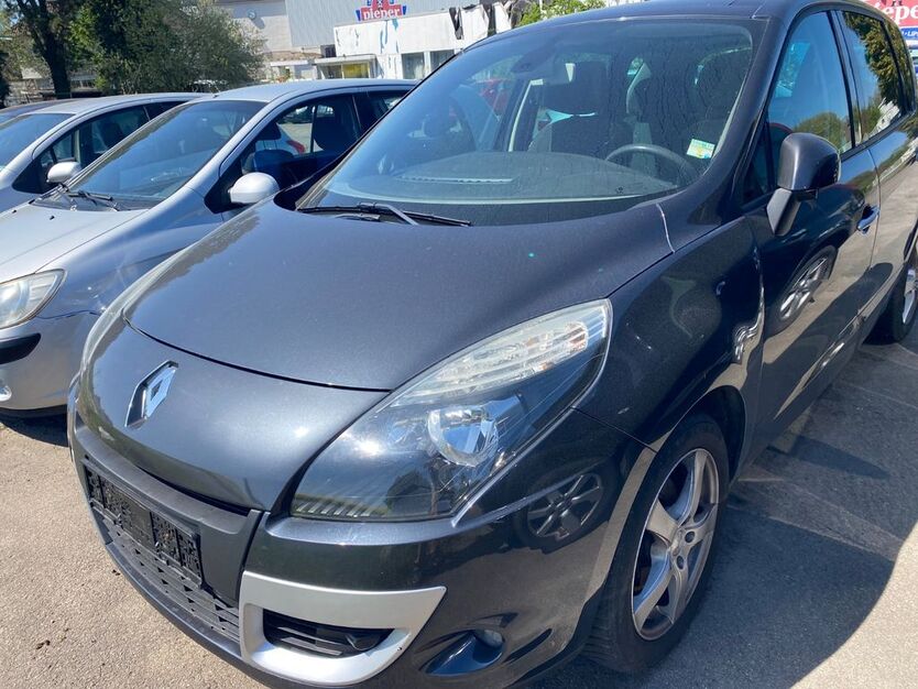 Renault Scenic 135.000 km 3.400 € Oerlinghausen 33813