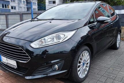 Ford Fiesta 88.000 km 6.600 € Paderborn 33106