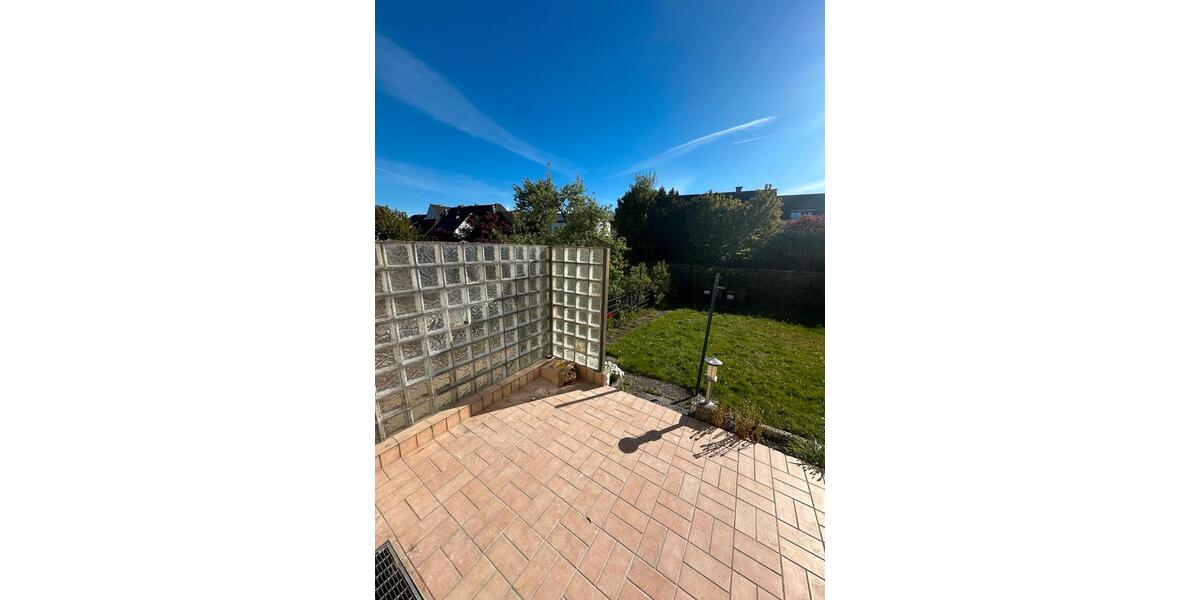 Reihenhaus Bielefeld Heepen - 7 Zimmer, 130 m&sup2;, 1.800&euro; | Angebot:26374931