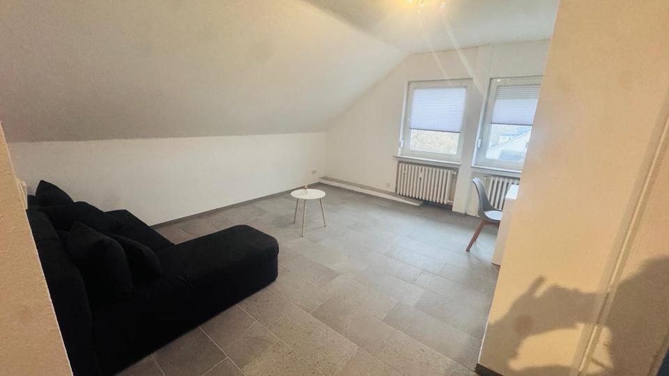 Dachgeschoßwohnung Hiddenhausen - 2 Zimmer, 50 m&sup2;, 550&euro; | Angebot:25361876