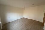 Erdgeschoßwohnung Lage - 3 Zimmer, 100 m&sup2;, 980&euro; | Angebot:25562383
