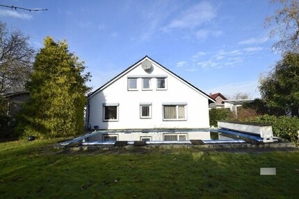 EFH Pool Einbauküche Kaminofen Doppelgarage ELW