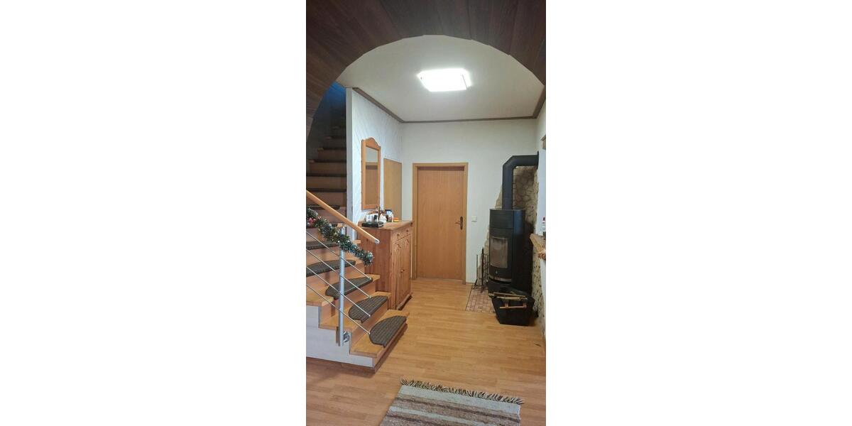 Einfamilienhaus Vlotho - 11 Zimmer, 270 m&sup2;, 499.000&euro; | Angebot:26989362
