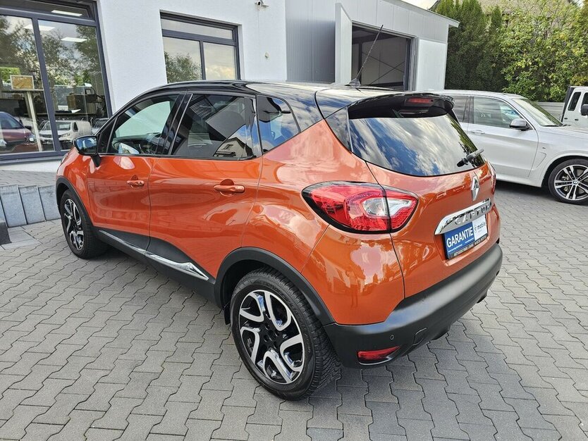 Renault Captur 1.2 TCe Luxe AUTOMATIK NAVI KAMERA 108.635 km 10.790 € Löhne 32584