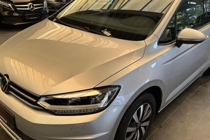 VW Touran 23.999 km 29.999 € Versmold 33775