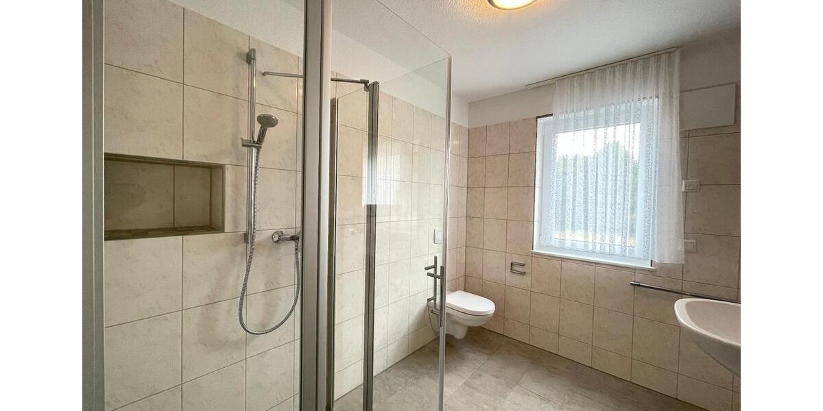 Etagenwohnung Bielefeld Jöllenbeck - 2 Zimmer, 71 m&sup2;, 950&euro; | Angebot:25474546