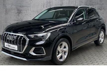 Audi Q3 8.800 km 41.450 &euro; Rheda-Wiedenbrück 33378