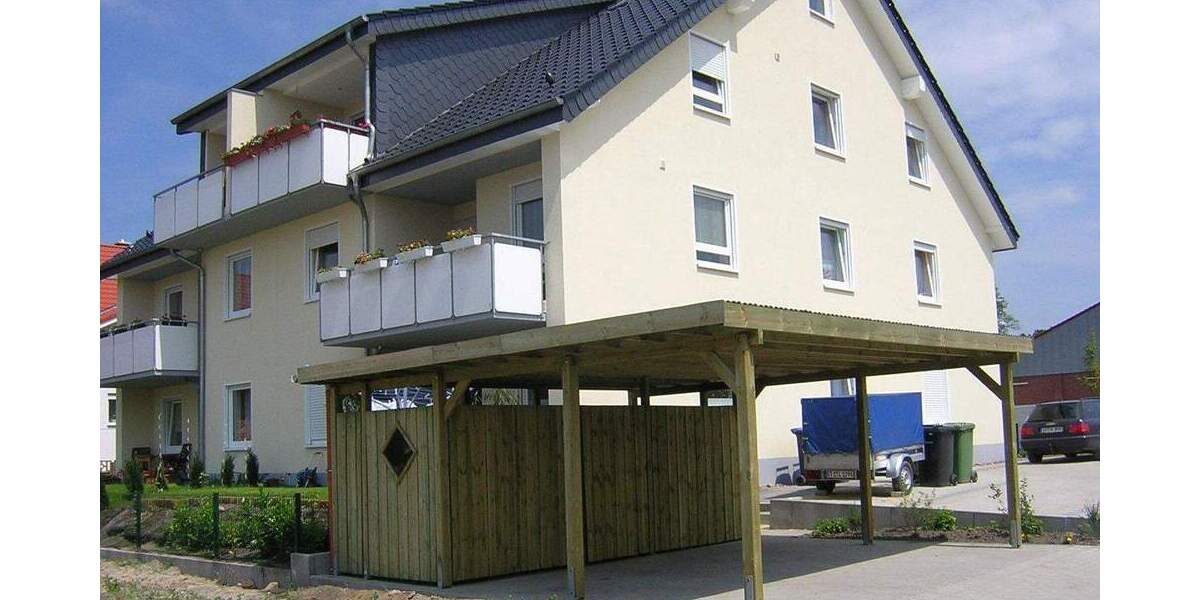 Gepflegete 3 Zimmer-Wohnung, mit offener Küche Dachgeschosswohnung (Fahrstuhl) in Schloß Holte-Stk. 3 zimmer