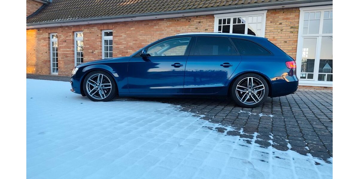 Audi A4 220.000 km 9.500 &euro; Rheda-Wiedenbrück 33378