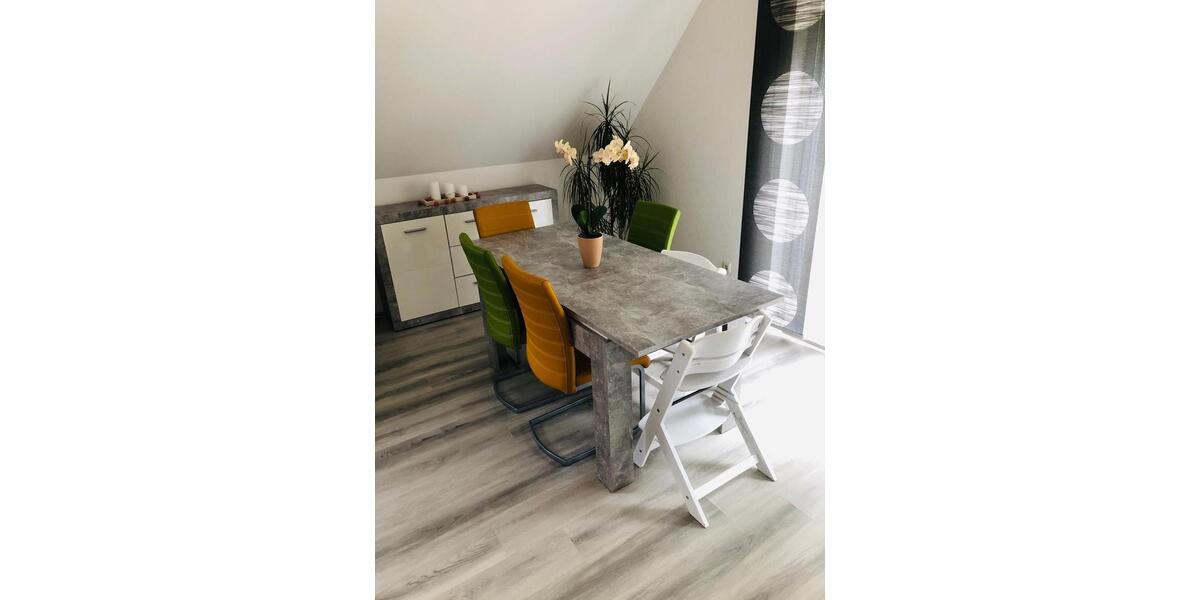 Dachgeschoßwohnung Bielefeld Brackwede - 3.5 Zimmer, 90 m&sup2;, 830&euro; | Angebot:26214401