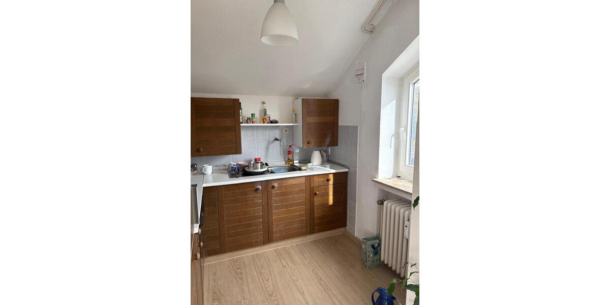 Dachgeschoßwohnung Bielefeld Schildesche - 1 Zimmer, 35 m&sup2;, 350&euro; | Angebot:26412874